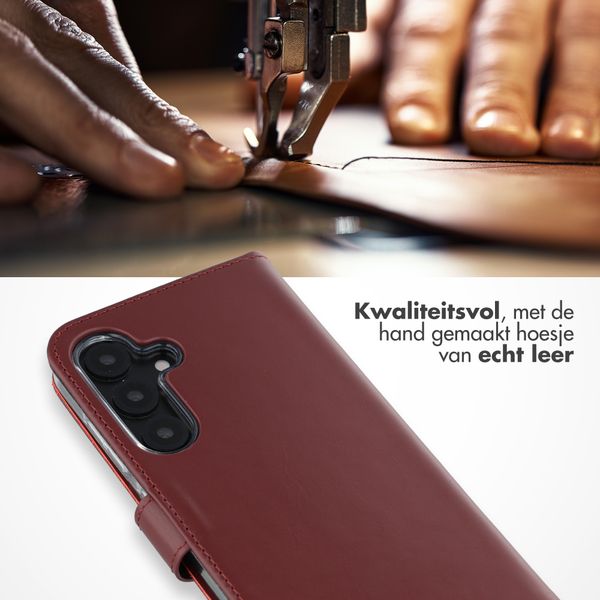 Selencia Echt Leren Bookcase Samsung Galaxy S25 - Burgundy