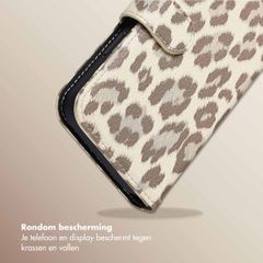 Selencia Sabi Bookcase met Panterprint Apple iPhone 12 (Pro) - Soft Ivory