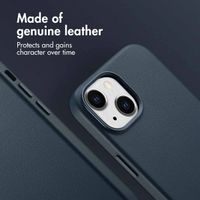 Accezz Leather Back Cover with MagSafe Apple iPhone 15 - Nightfall Blue