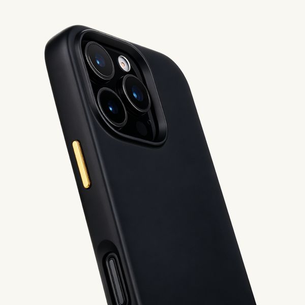 Selencia Rivièra MagSafe Backcover met afneembare haakjes Apple iPhone 16 Pro Max - Velvet Black