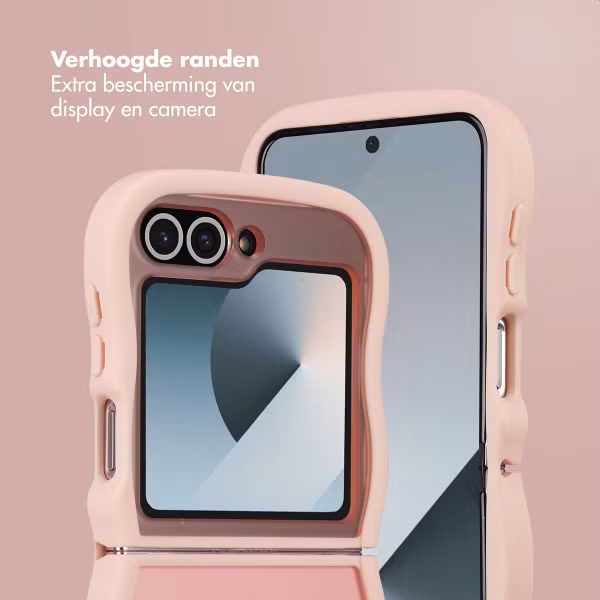 Selencia Wavy Backcover met MagSafe Samsung Galaxy Z Flip 6 - Soft Pink