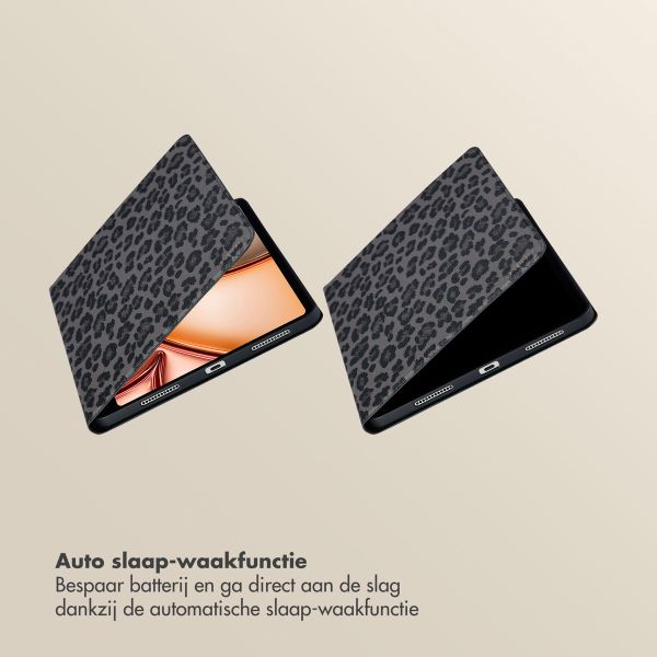 Selencia Sabi Bookcase met panterprint Apple iPad Air 11 inch (2025) M3 / (2024) M2 / Air 5 (2022) / Air 4 (2020) - Midnight Black