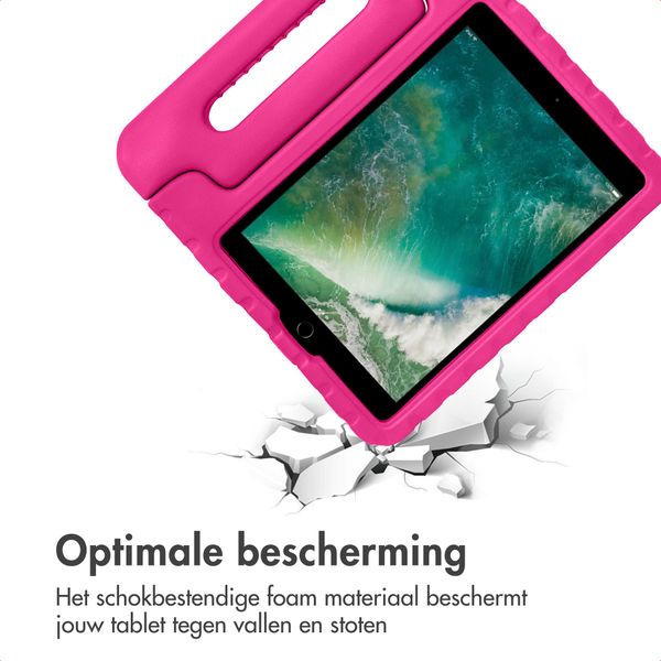 imoshion Kidsproof Backcover met handvat Apple iPad Air 2 (2014) / Air 1 (2013) / Pro 9.7 (2016) - Roze