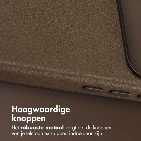 Accezz MagSafe Leather Backcover Apple iPhone 17 Pro - Coffee Brown