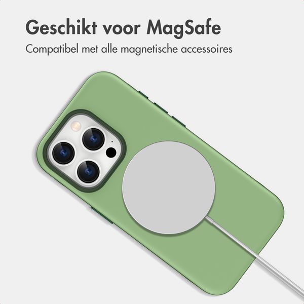 imoshion Color Backcover met Thin MagSafe Ring Apple iPhone 15 Pro - Donkergroen
