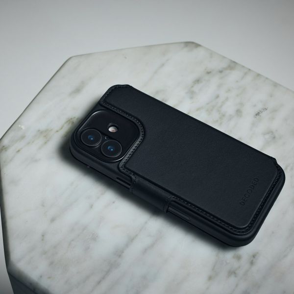 Decoded 2 in 1 Leather Detachable Wallet MagSafe Apple iPhone 17 - Zwart