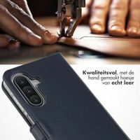 Selencia Echt Leren Bookcase Samsung Galaxy A17 - Blauw