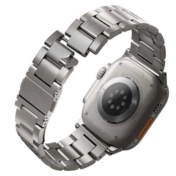 Uniq Osta Stalen band met zelf-verstelbare links Apple Watch Series 1 t/m 11 / SE / Ultra (44/45/46/49 mm) - Titanium (Silver)
