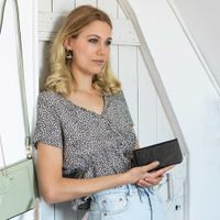 Selencia Echt Leren Bookcase Samsung Galaxy A42 - Zwart