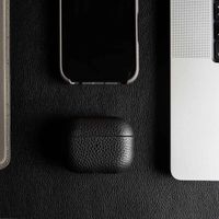 Accezz Genuine leather case  Apple AirPods 1 / 2 - Black