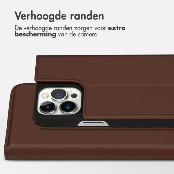 Accezz Premium Leather Slim Bookcase Apple iPhone 13 Pro Max - Bruin