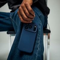 Decoded Silicone Backcover MagSafe Apple iPhone 17 Pro - True Navy