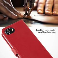 Selencia Genuine Leather Book Case Apple iPhone 17e / 16e - Red
