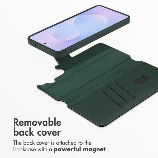 Accezz 2-in-1 Leather Bookcase with MagSafe Samsung Galaxy S26 Plus - Cedar Green
