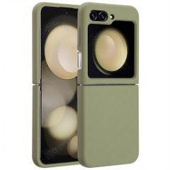 Accezz Liquid Silicone Backcover met MagSafe Samsung Galaxy Z Flip 5 - Cooper Green