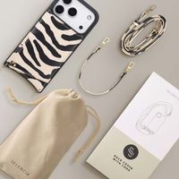 Selencia Nova Telefoonhoes met Koord en Pashouder Apple iPhone 17 Pro - Zazzy Zebra