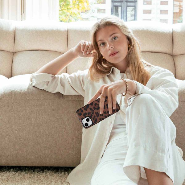 Selencia Sabi Backcover Panterprint met MagSafe Apple iPhone 16 Pro Max - Mocha Brown