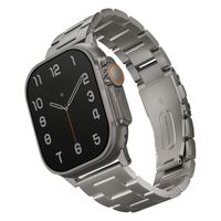 Uniq Osta Stalen band met zelf-verstelbare links Apple Watch Series 1 t/m 11 / SE / Ultra (44/45/46/49 mm) - Titanium (Silver)