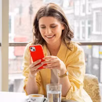 Accezz Liquid Silicone Backcover Apple iPhone 15 Pro Max - Rood