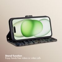 Selencia Sabi Bookcase with Leopard Print Apple iPhone 15 - Midnight Black