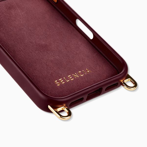 Selencia Rivièra MagSafe Backcover met afneembare haakjes Apple iPhone 17 Pro - Bold Burgundy