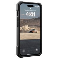 UAG Monarch Backcover iPhone 15 - Carbon Fiber