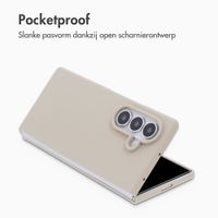 Accezz Liquid Silicone Backcover met MagSafe Samsung Galaxy Z Fold 8 Ultra - Stone