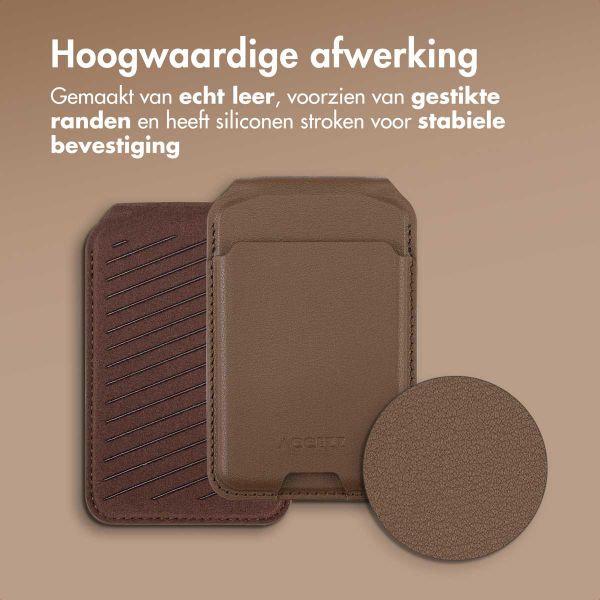 Accezz Leren Wallet met standaard - Geschikt voor MagSafe en Qi2 - Coffee Brown