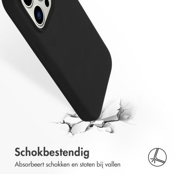 Accezz Liquid Silicone Backcover met MagSafe Apple iPhone 14 Pro - Zwart