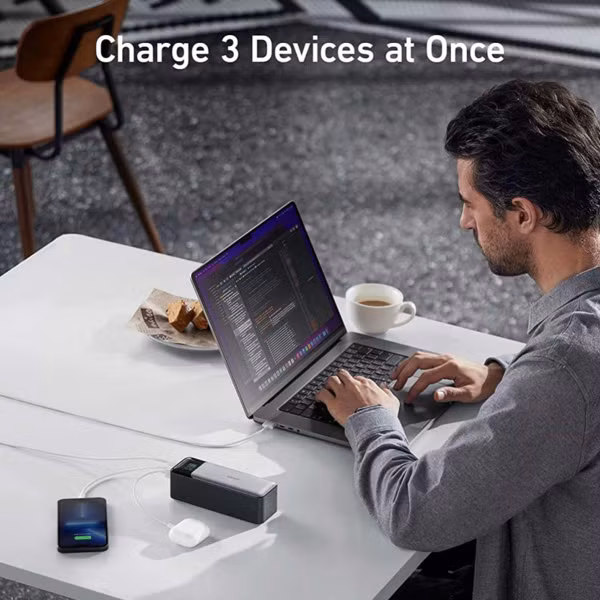 Anker 737 PowerCore 140 Watt Powerbank (Gen 2) - 24.000 mAh - Zwart