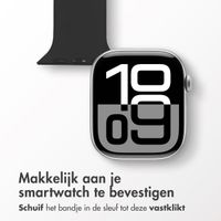 imoshion Verpleegkundige siliconenband Apple Watch Series 1 t/m 9 / SE (38/40/41 mm) | Series 10 / 11 (42 mm) - Zwart