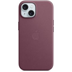 Apple FineWoven Backcover MagSafe Apple iPhone 15 - Mulberry