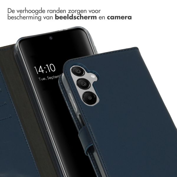 Selencia Echt Leren Bookcase Samsung Galaxy A35 - Donkerblauw