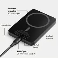 Selencia Vivid Powerbank 5,000 mAh - Wireless Powerbank - Compatible with MagSafe and Qi - Black / Vintage Peony