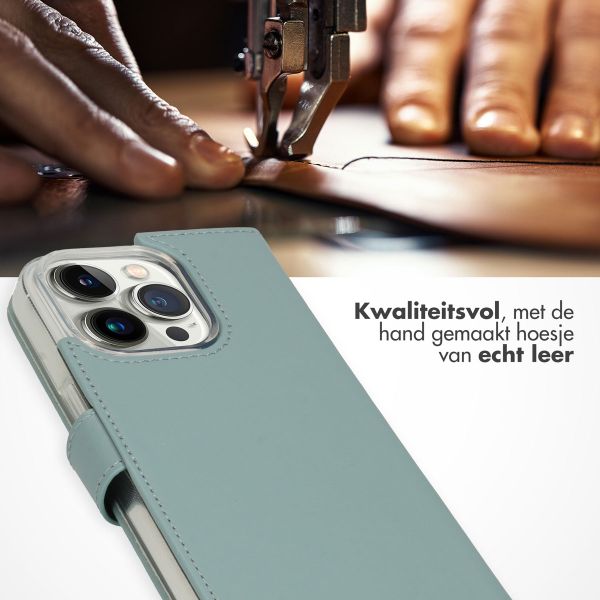 Selencia Echt Leren Bookcase Apple iPhone 14 Pro - Air Blue