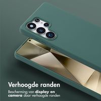 Selencia Siliconen hoesje met afneembaar koord Samsung Galaxy S25 Ultra - Donkergroen