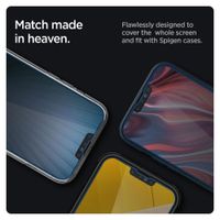 Spigen EZ Fit GLAS.tR Privacy Glass Screenprotector - 1 pack Apple iPhone 17e / 16e / 14 / 13 / 13 Pro