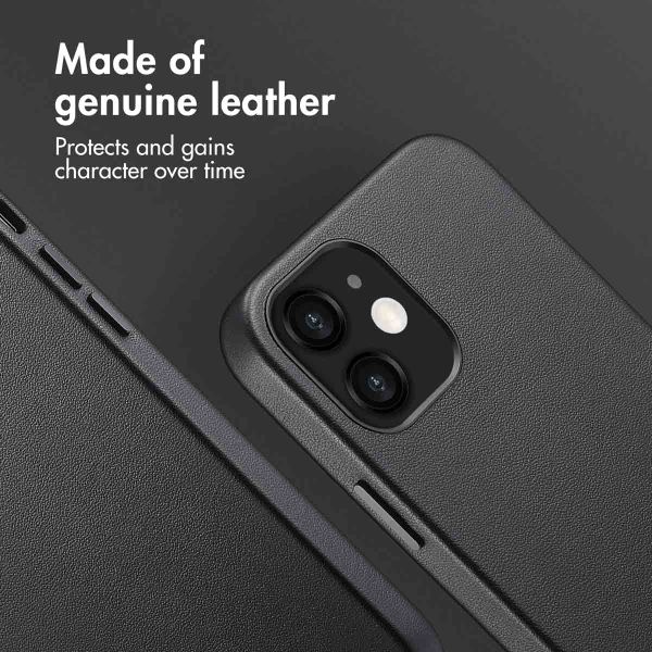 Accezz Leather Back Cover with MagSafe Apple iPhone 12 (Pro) - Onyx Black