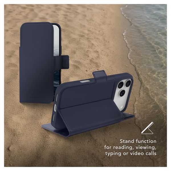 dbramante1928 Copenhagen ICON Bookcase Apple iPhone 18 Pro / 17 Pro - Deep Water