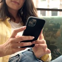 Accezz Liquid Silicone Backcover Apple iPhone Xr - Zwart