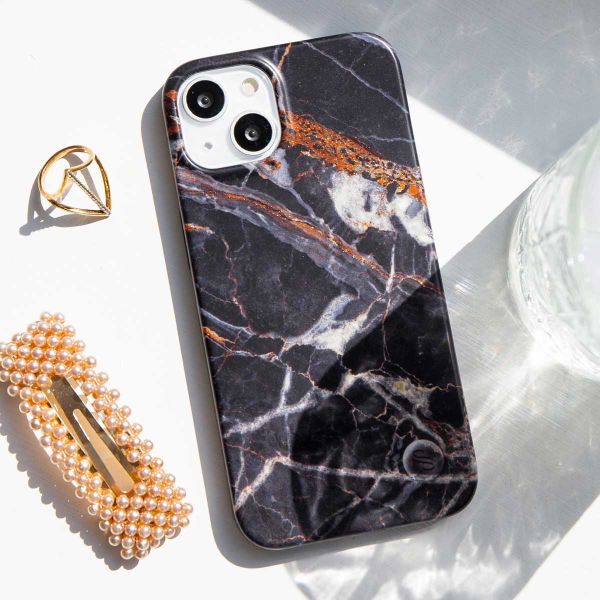 Selencia Aurora Fashion Backcover Apple iPhone 15 Pro - Duurzaam hoesje - 100% gerecycled - Zwart Marmer