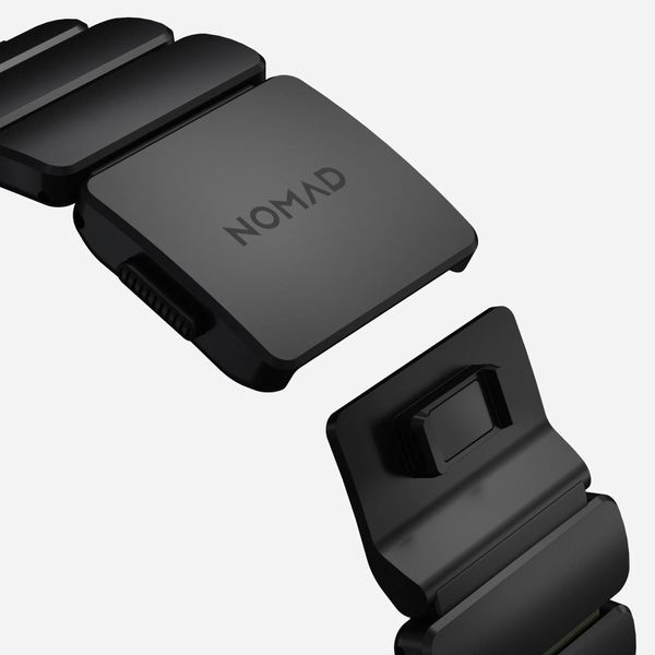 Nomad Stratos Band Apple Watch | 44/45/46/49 mm - Forest Green / Black Titanium