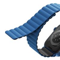 Uniq Revix dubbelzijdig bandje Apple Watch Series 1 t/m 9 / SE (38/40/41 mm) | Series 10 / 11 (42 mm) - Caspian (Blue/Black)