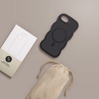 Selencia Wavy Backcover met MagSafe Apple iPhone 16e - Zwart