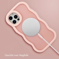 Selencia Wavy Backcover met MagSafe Apple iPhone 12 (Pro) - Soft Pink