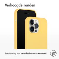 Accezz Liquid Silicone Backcover met MagSafe Apple iPhone 14 Pro Max - Geel