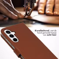 Selencia Echt Leren Bookcase Samsung Galaxy A35 - Lichtbruin