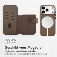 Accezz Leather Bookcase 2-in-1 met MagSafe Apple iPhone 17 Pro - Coffee Brown