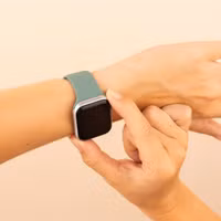 imoshion Siliconen⁺ bandje Apple Watch Series 1 t/m 9 / SE (38/40/41 mm) | Series 10 / 11 (42 mm) - Maat S/M - Pine