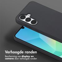 Selencia Siliconen hoesje met afneembaar koord Samsung Galaxy A36 - Zwart